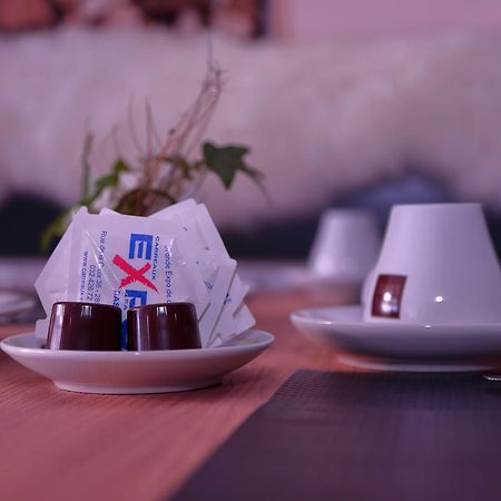 Hotel-Rotisserie La Tour Rouge ديلمونت المظهر الخارجي الصورة